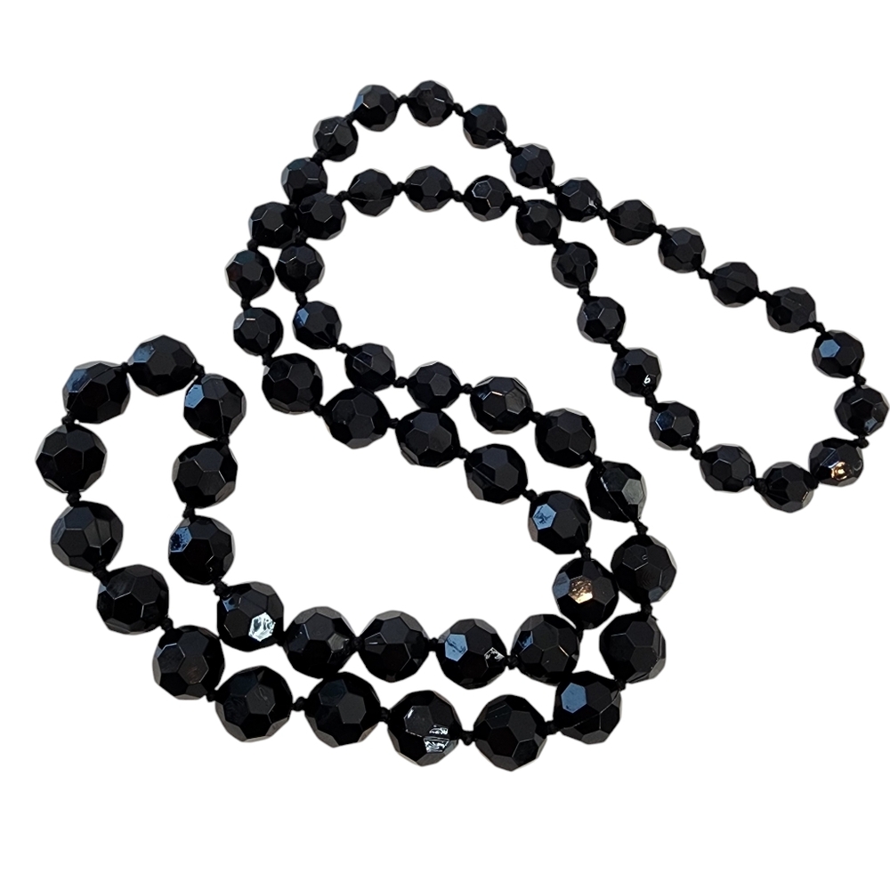 Vintage hand knotted bead necklace black faceted black acrylic beads